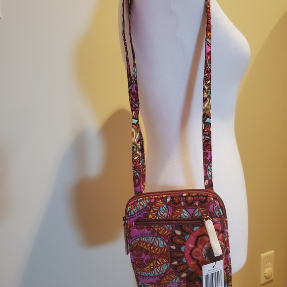 Vera Bradley Mini Hipster bag in the beautiful Resort Medallion print. - Picture 2 of 5